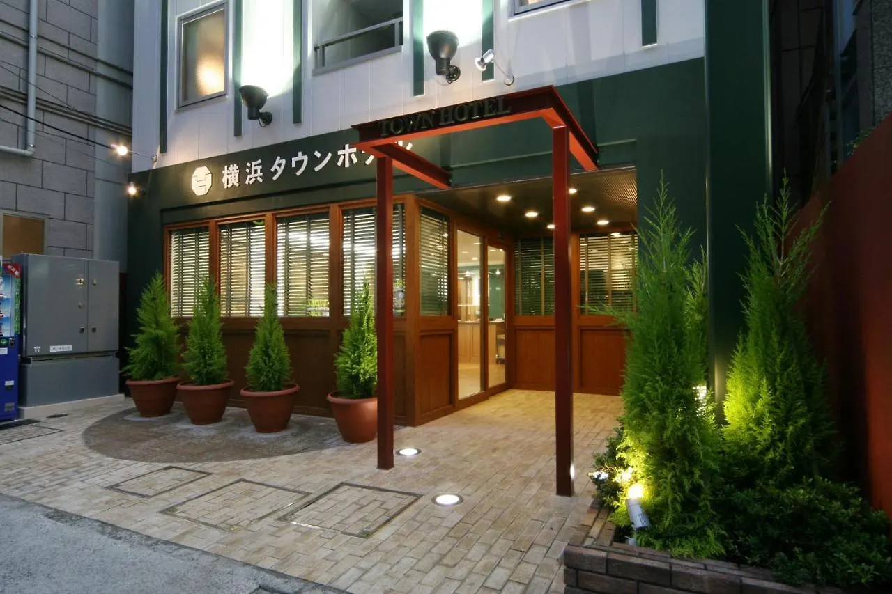 Yokohama Town Hotel contacts